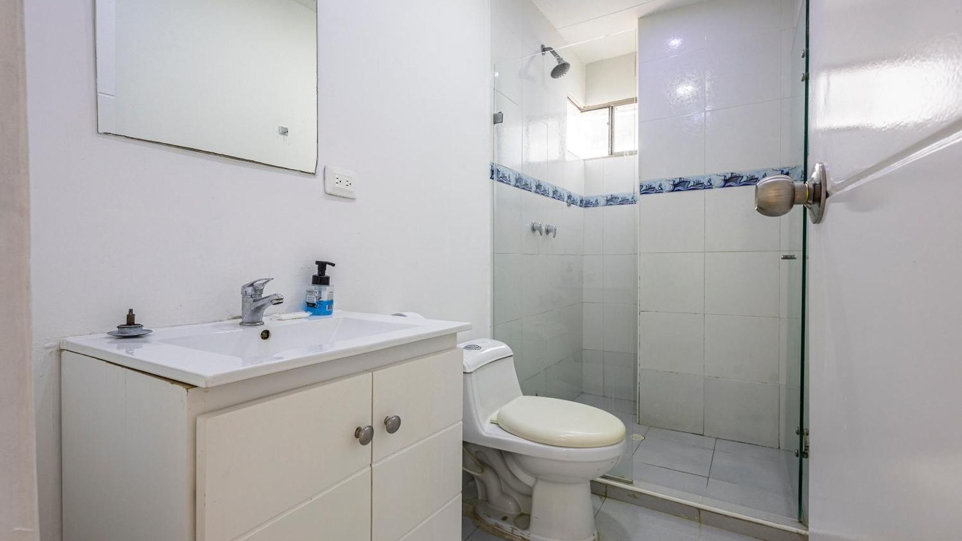 Apto 837 Apartment *